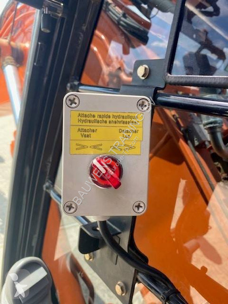 جرافة Hitachi US6