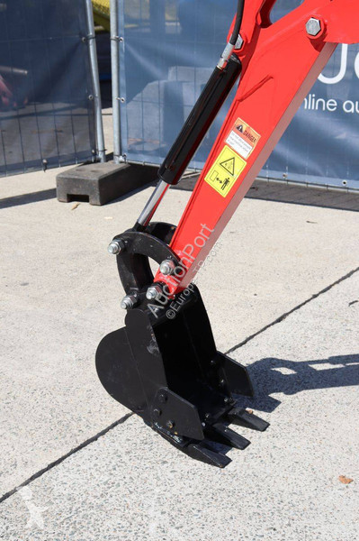 Lopatový nakládač JPC HT12