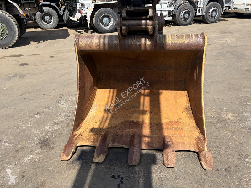 Rýpadlo Komatsu PC240 LC6K - 24.5T - Rock...