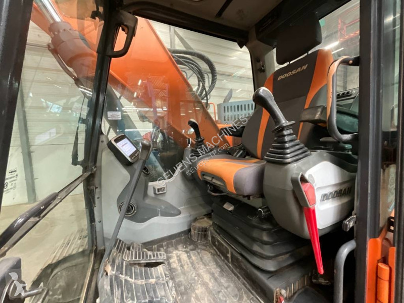 جرافة Doosan LCR5