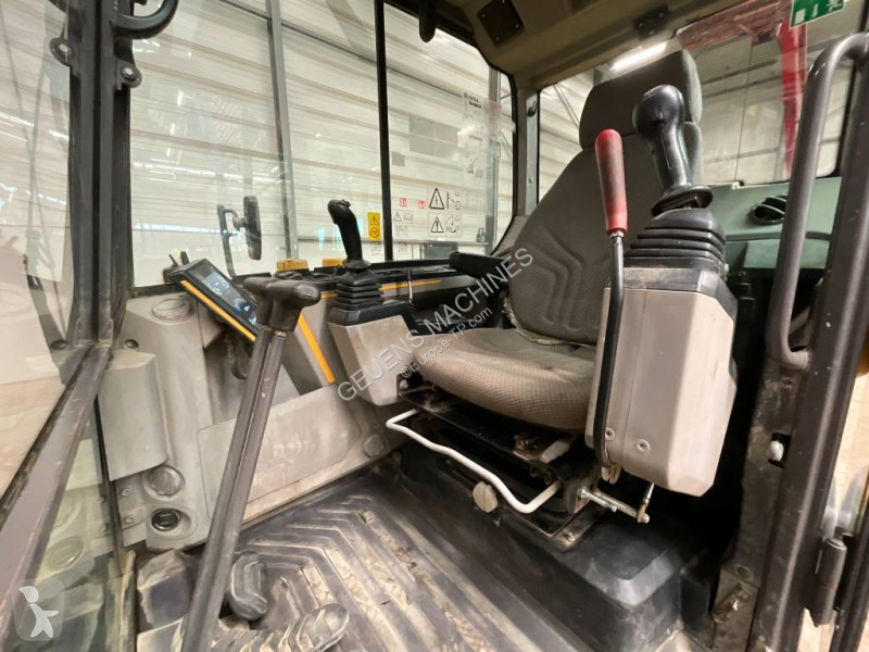 Rýpadlo Volvo EC 60 E