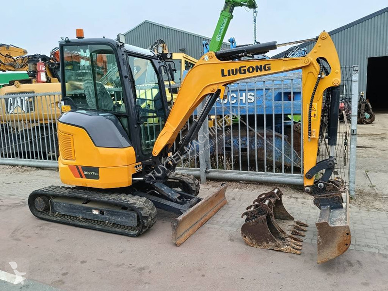 Pelle LiuGong 9027 FZTS 2,7 ton rups...