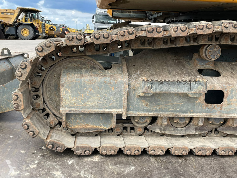 جرافة Liebherr R914 Compact