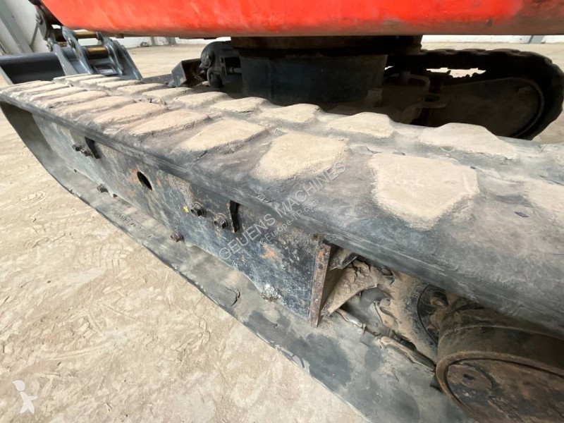 جرافة Kubota 0164