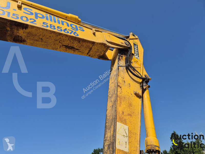 Lopatový nakládač JCB