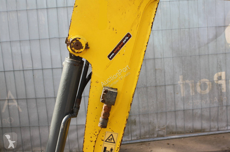 جرافة Neuson ET18