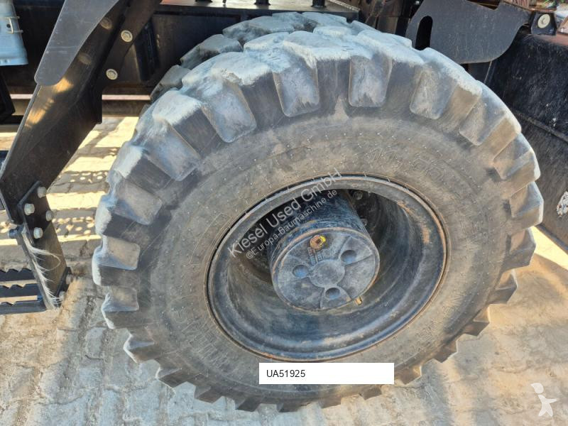 جرافة Hitachi ZX220W-7