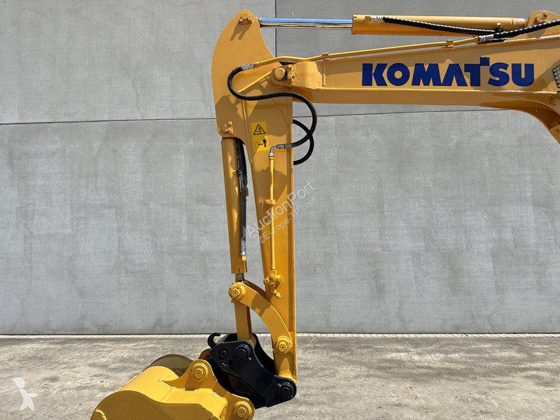 Rýpadlo Komatsu 7