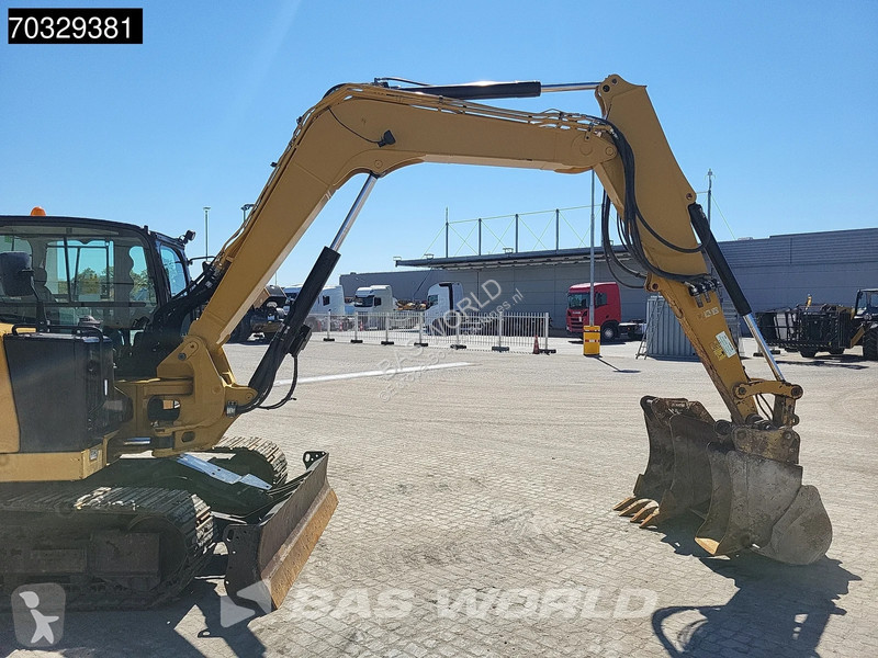 Lopatový nakládač Caterpillar CR