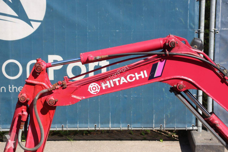 Rýpadlo Hitachi