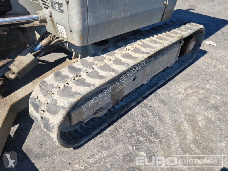 جرافة Volvo ECR25D