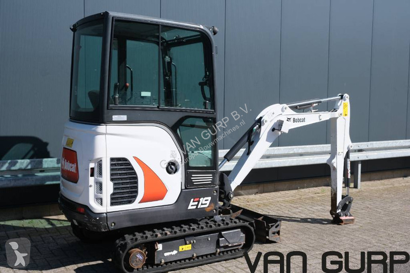 Lopatový nakládač Bobcat E 19 | 2023 | 500std