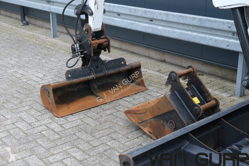 Lopatový nakládač Bobcat E 26 | 2024 | 728h |...