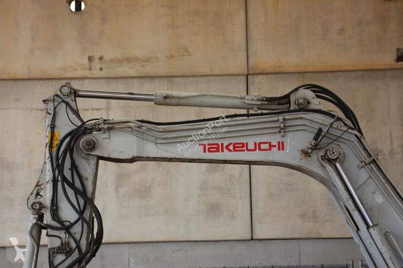 Excavator Takeuchi TB285