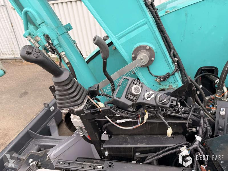 Excavadora Kobelco  SK75SR-7