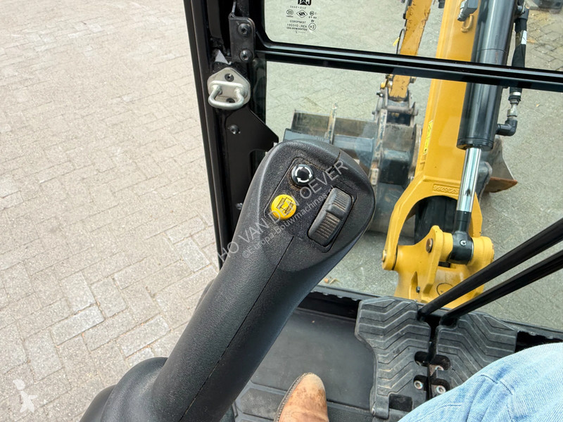 Pelle Caterpillar 30205CR
