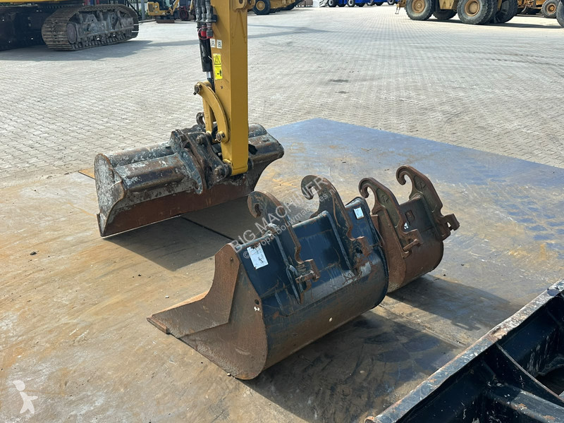 Pelle Caterpillar CR