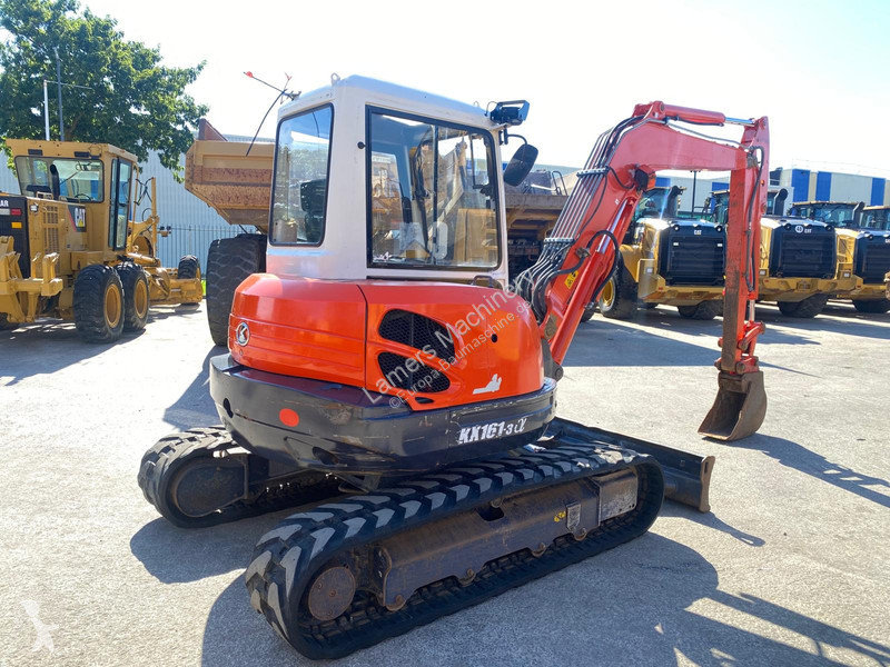 Багер Kubota 1613