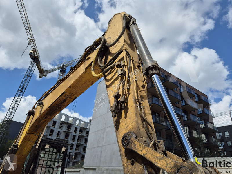 Excavadora Caterpillar