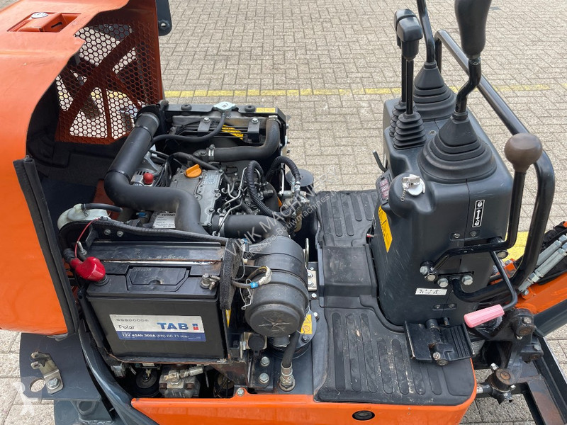 Багер Hitachi ZX 10 U-6