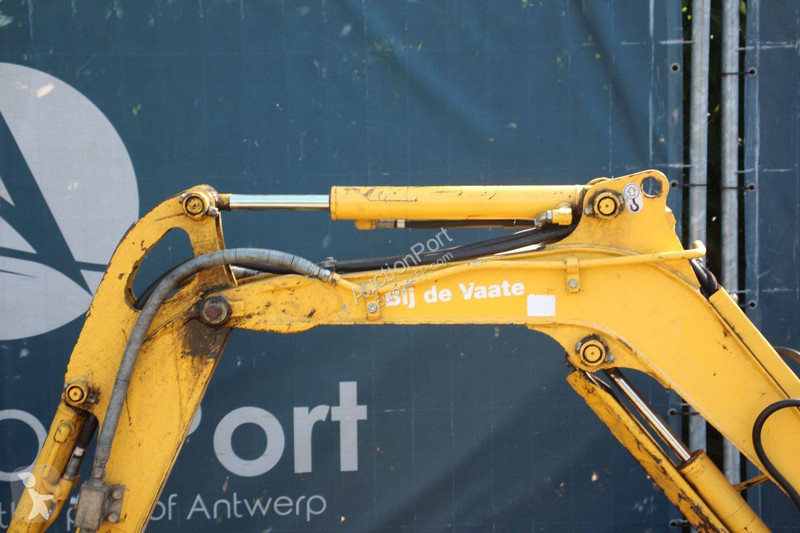 جرافة Yanmar E10SR
