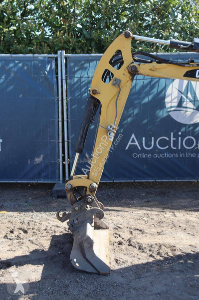 Excavadora Caterpillar