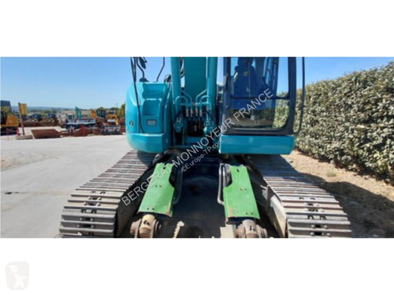 Багер Kobelco SK260