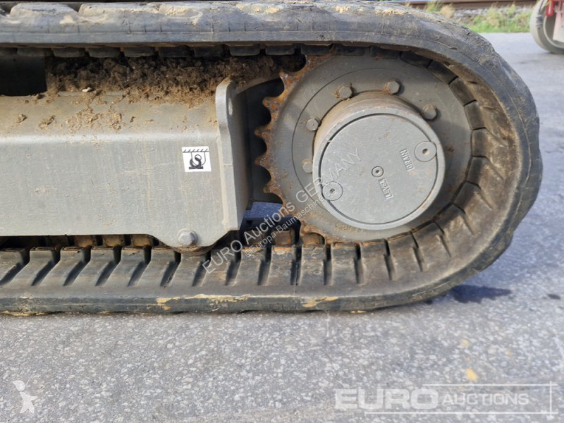 Багер Volvo ECR25D