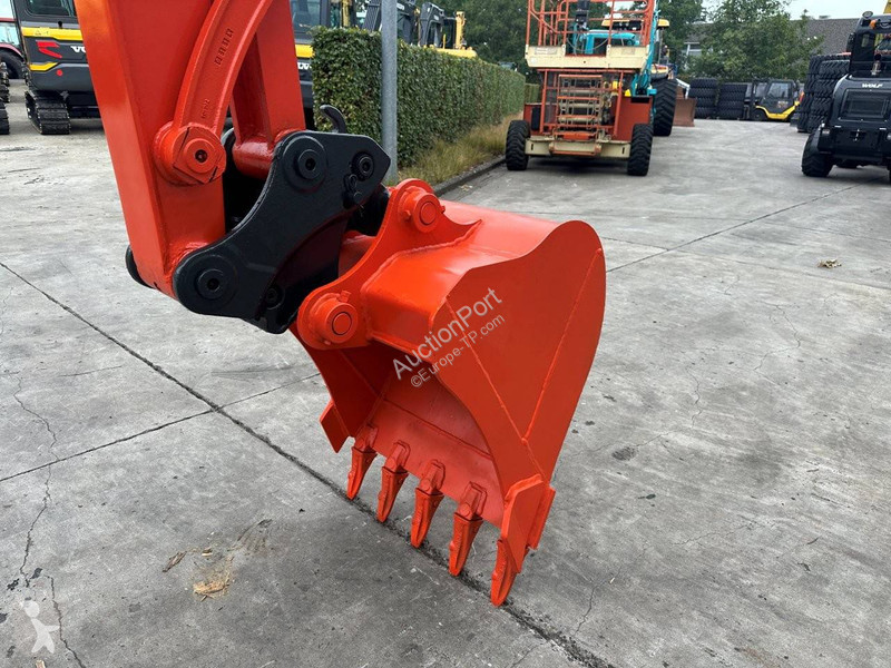 Graafmachine Kubota KX155-5