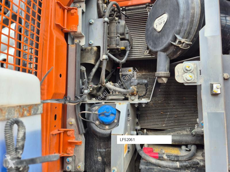 Екскаватор Hitachi ZX135W-7