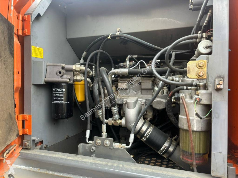 Екскаватор Hitachi 2103