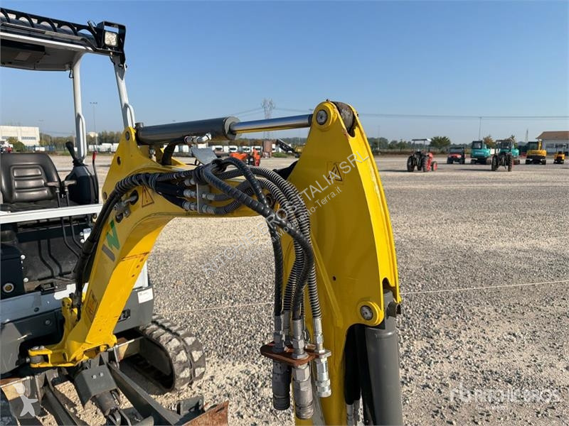Екскаватор Wacker Neuson E