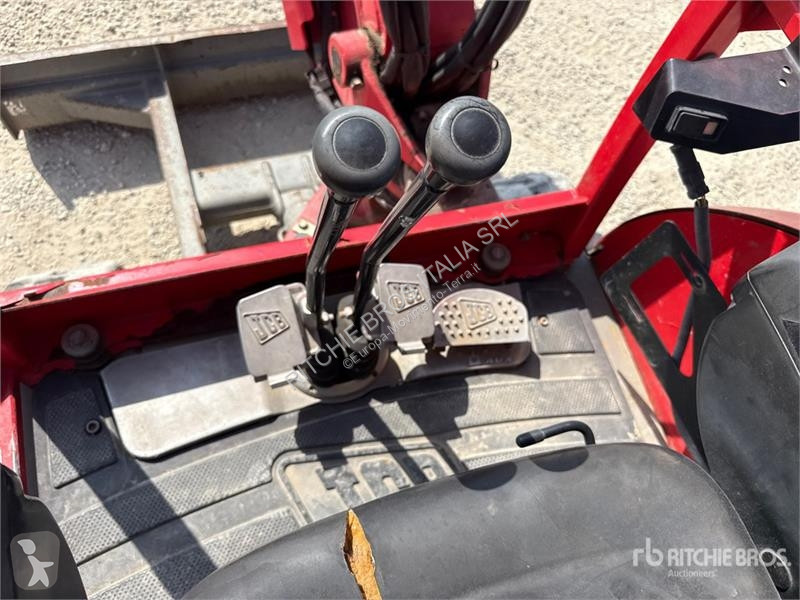 Екскаватор JCB