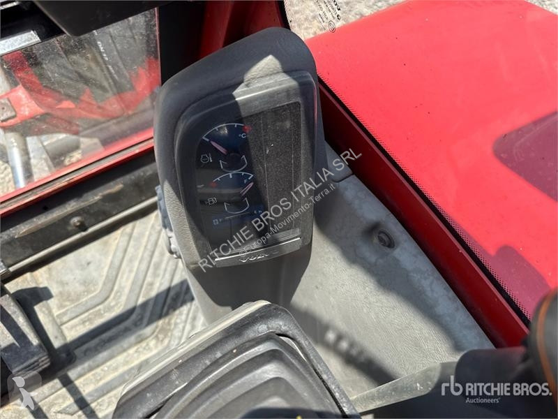 Екскаватор Volvo