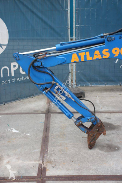 Atlas 904 excavator