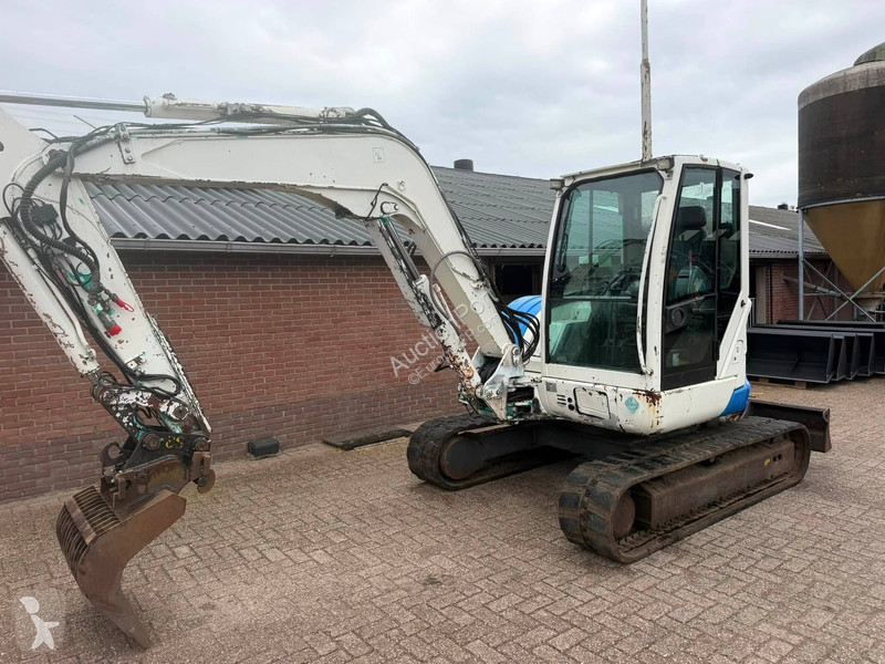 IHI 65VX2 excavator