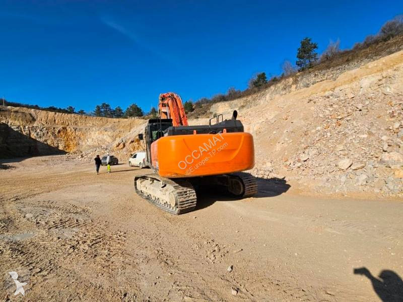 Екскаватор Hitachi