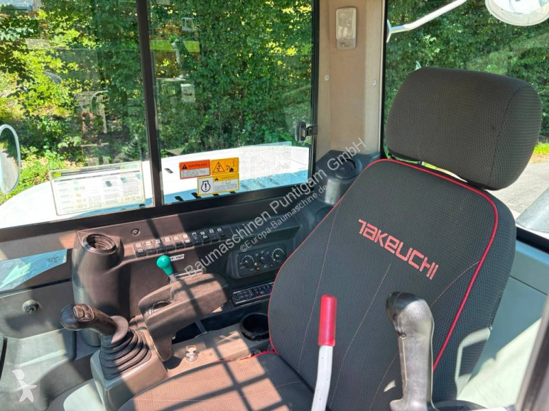 Екскаватор Takeuchi 2902