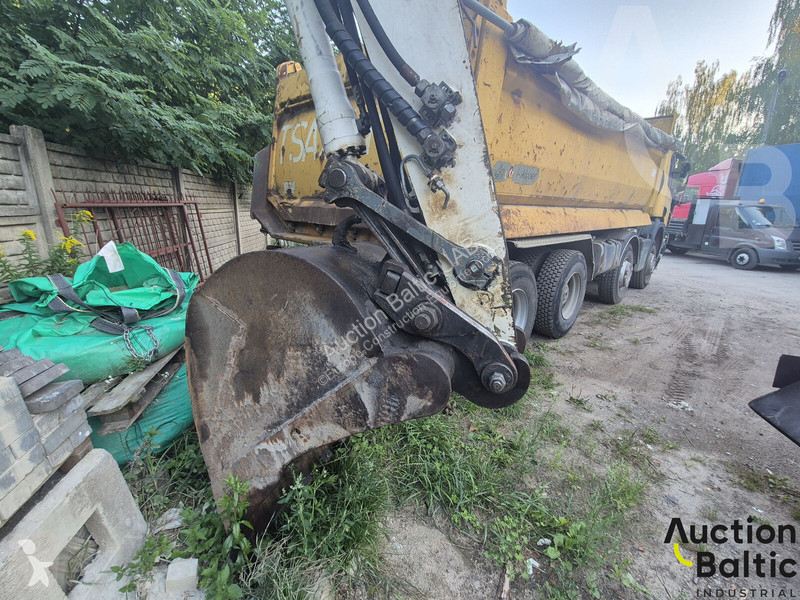 Екскаватор Liebherr