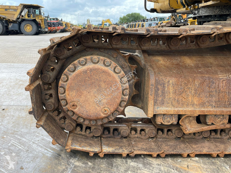 Pelle Caterpillar L