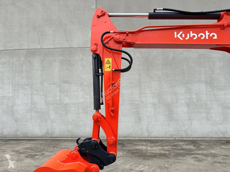Экскаватор Kubota SZ