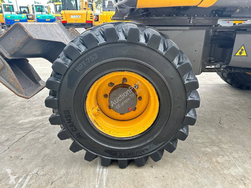 Экскаватор Mecalac