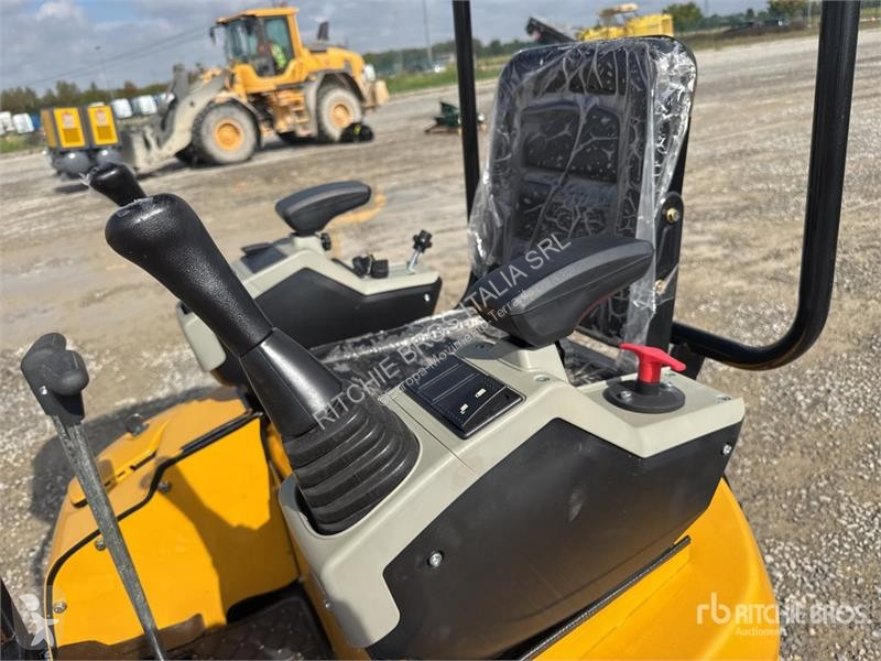 جرافة JPC HT18 Mini Excavator (Unused)
