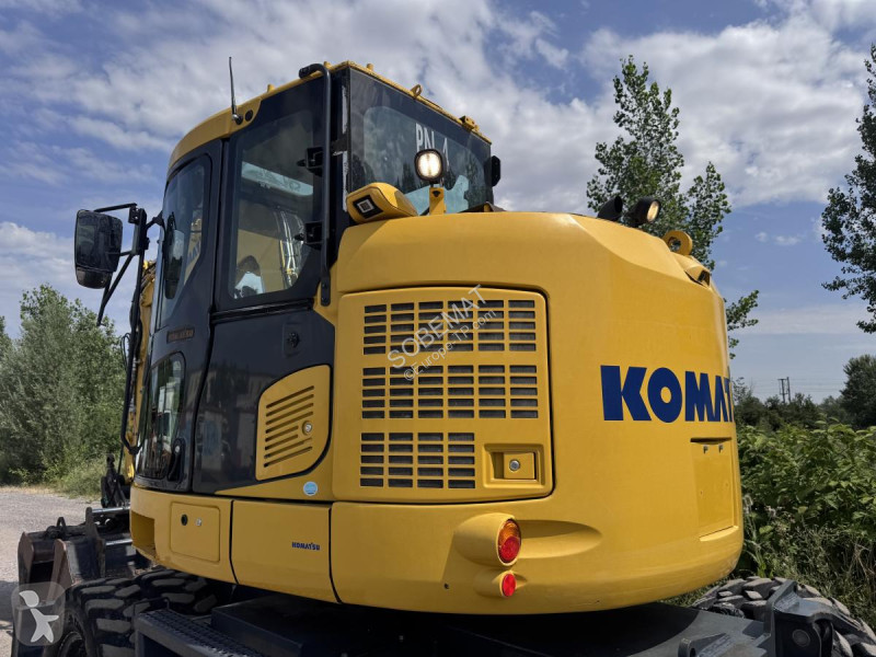 Escavadora Komatsu  PW118MR-11