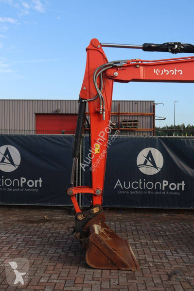 Excavadora Kubota KX080-4a2