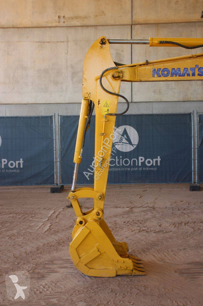 Excavadora Komatsu 7
