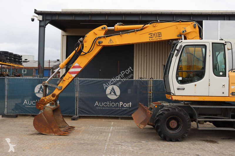 جرافة Liebherr