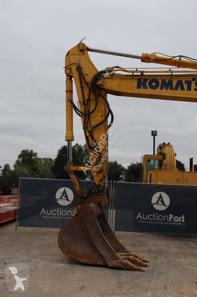 Excavadora Komatsu LC-11