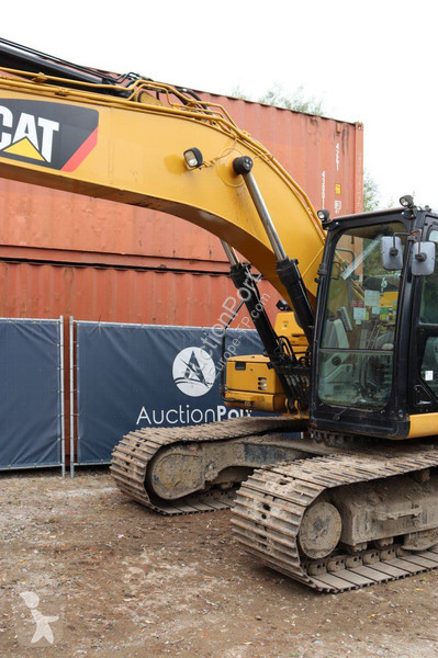 جرافة Caterpillar 320FL