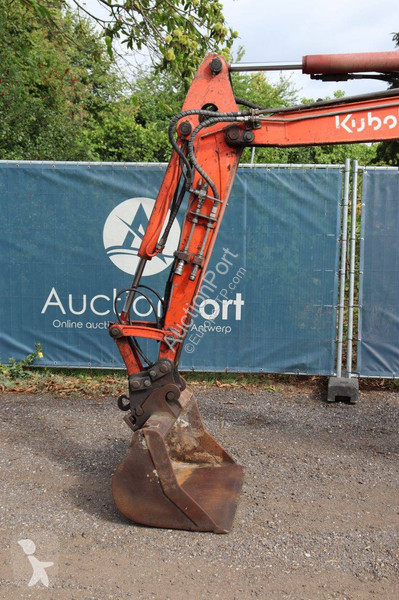 Excavadora Kubota α